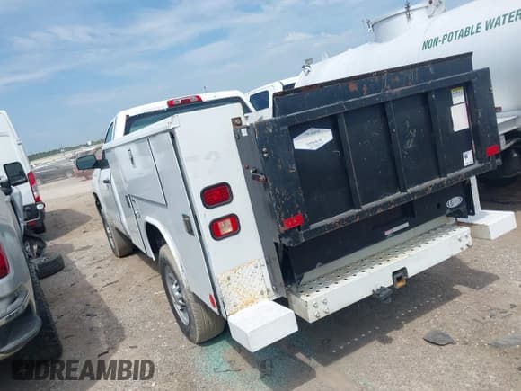 ✅ 2015 Chevrolet Silverado 2500HD Work Truck • VIN: 1GB0CUEG4FZ520926 • Лот: 42908718. Опубликован ранее на IAAI с пробегом 203 518 миль. Бесплатный доступ к архиву аукционных продаж из США и подробный отчёт об истории автомобиля на DreamBid. Изображение 3.