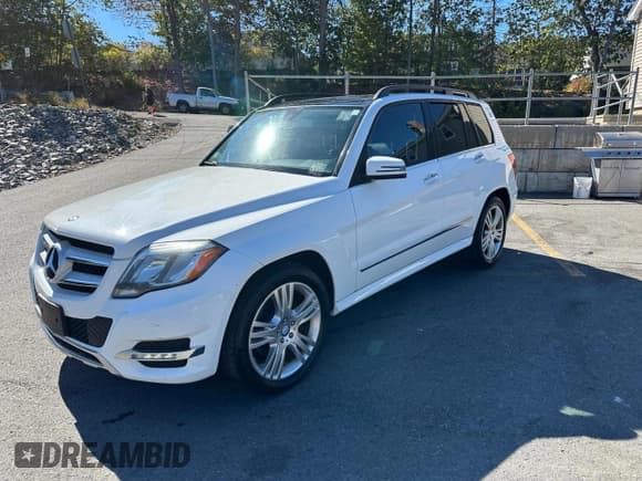 ✅ 2014 Mercedes-Benz GLK 350 • VIN: WDCGG8JB9EG313291 • Lot: 85735915. Listed on Copart with 83,593 mi. Free auction sales archive from the USA and detailed vehicle history report at DreamBid. Image 1.