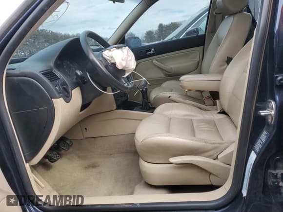 ✅ 2000 Volkswagen Jetta GLS • VIN: 3VWSE29M3YM032927 • Lot: 45678125. Listed on Copart with 161,744 mi. Free auction sales archive from the USA and detailed vehicle history report at DreamBid. Image 7.