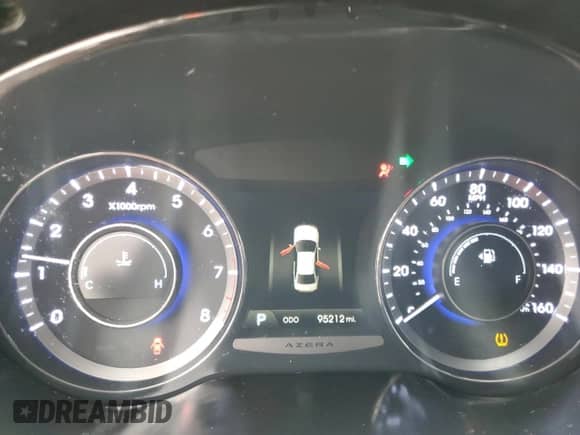 2014 Hyundai Azera Limited with VIN KMHFH4JG1EA377889, listed as a Copart auction lot 88479775 with 95,212 mi miles and Salvage title. Bid and sale history available at DreamBid. Image 9.