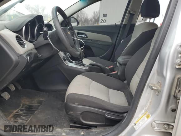 ✅ 2016 Chevrolet Cruze LS • VIN: 1G1PB5SH1G7116231 • Lot: 44238065. Listed on Copart with 133,551 mi. Free auction sales archive from the USA and detailed vehicle history report at DreamBid. Image 7.