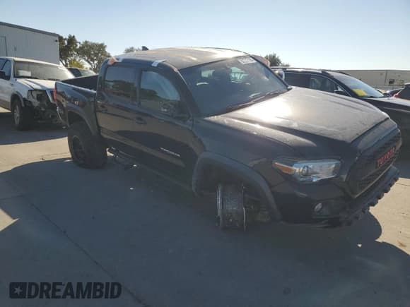 ✅ 2017 Toyota Tacoma SR5 • VIN: 3TMCZ5AN5HM089521 • Lot: 81717185. Listed on Copart with 176,324 mi. Free auction sales archive from the USA and detailed vehicle history report at DreamBid. Image 4.
