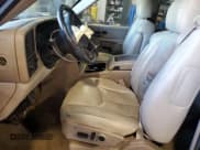 ✅ 2004 Chevrolet Suburban LS • VIN: 1GNEC16Z04J269261 • Лот: 46667485. Опубликован ранее на Copart с пробегом 180 923 миль. Бесплатный доступ к архиву аукционных продаж из США и подробный отчёт об истории автомобиля на DreamBid. Изображение 7.