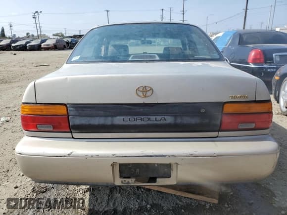 ✅ 1994 Toyota Corolla • VIN: 1NXAE04BXRZ180073 • Lot: 56080254. Wystawiony na Copart z przebiegiem 216 558 mil. Bezpłatny archiwum sprzedaży aukcyjnych z USA i szczegółowy raport historii pojazdu na DreamBid. Zdjęcie 6.