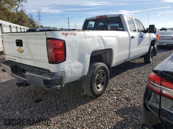 ✅ 2017 Chevrolet Silverado 2500HD Work Truck • VIN: 1GC2KUEG3HZ328536 • Lot: 48159135. Wystawiony na Copart z przebiegiem 198 758 mil. Bezpłatny archiwum sprzedaży aukcyjnych z USA i szczegółowy raport historii pojazdu na DreamBid. Zdjęcie 3.