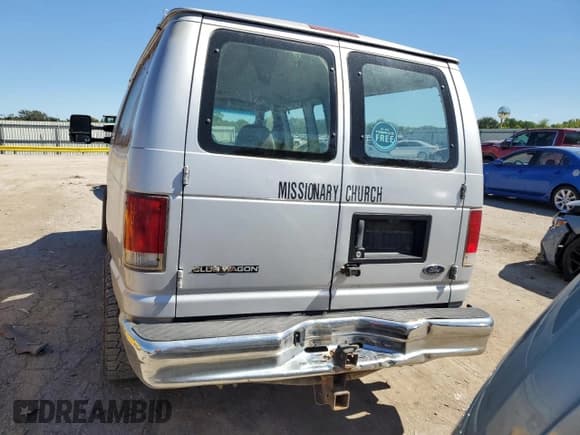 ✅ 1998 Ford Econoline Wagon XL • VIN: 1FBNE31L2WHA71457 • Лот: 72961044. Опубликован ранее на Copart с пробегом 108 613 миль. Бесплатный доступ к архиву аукционных продаж из США и подробный отчёт об истории автомобиля на DreamBid. Изображение 6.