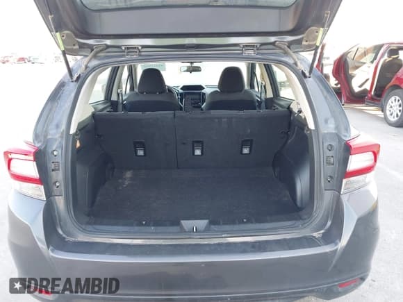 ✅ 2019 Subaru Impreza • VIN: 4S3GTAA69K3714659 • Lot: 43317977. Listed on IAAI with 116,190 mi. Free auction sales archive from the USA and detailed vehicle history report at DreamBid. Image 17.