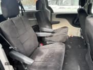 ✅ 2013 Dodge Grand Caravan SXT • VIN: 2C4RDGCG6DR575969 • Лот: 91987105. Опубликован ранее на Copart с пробегом 203 311 миль. Бесплатный доступ к архиву аукционных продаж из США и подробный отчёт об истории автомобиля на DreamBid. Изображение 6.