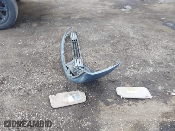 ✅ 2007 Hyundai Elantra GLS • VIN: KMHDU46DX7U180111 • Lot: 43526268. Listed on IAAI with 158,964 mi. Free auction sales archive from the USA and detailed vehicle history report at DreamBid. Image 12.