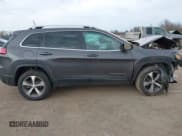 ✅ 2021 Jeep Cherokee Limited • VIN: 1C4PJMDXXMD215667 • Лот: 42114920. Опубликован ранее на IAAI с пробегом 38 481 миль. Бесплатный доступ к архиву аукционных продаж из США и подробный отчёт об истории автомобиля на DreamBid. Изображение 13.