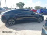 ✅ 2021 Tesla Model 3 Standard Range Plus • VIN: 5YJ3E1EAXMF088276 • Lot: 42932841. Wystawiony na IAAI z przebiegiem Nie podano. Bezpłatny archiwum sprzedaży aukcyjnych z USA i szczegółowy raport historii pojazdu na DreamBid. Zdjęcie 12.