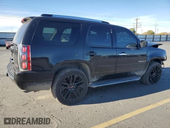 ✅ 2008 GMC Yukon Denali • VIN: 1GKFK63808J186495 • Lot: 82771085. Listed on Copart with 230,483 mi. Free auction sales archive from the USA and detailed vehicle history report at DreamBid. Image 3.