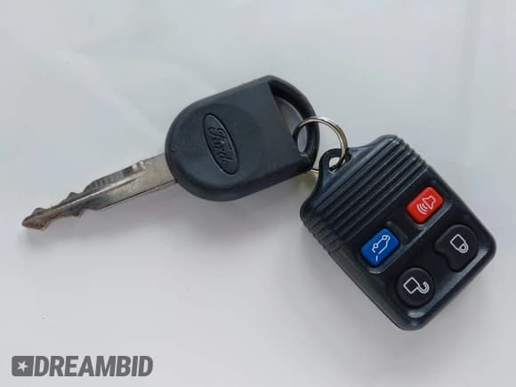 ✅ 2004 Ford Explorer XLT • VIN: 1FMZU73E24UC36445 • Lot: 43147918. Wystawiony na IAAI z przebiegiem 108 591 mil. Bezpłatny archiwum sprzedaży aukcyjnych z USA i szczegółowy raport historii pojazdu na DreamBid. Zdjęcie 11.