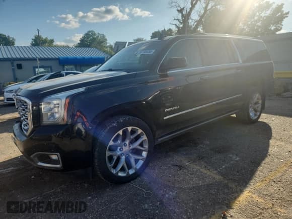 ✅ 2018 GMC Yukon XL Denali • VIN: 1GKS2HKJ0JR208629 • Лот: 84188455. Опубликован ранее на Copart с пробегом 187 879 миль. Бесплатный доступ к архиву аукционных продаж из США и подробный отчёт об истории автомобиля на DreamBid. Изображение 1.