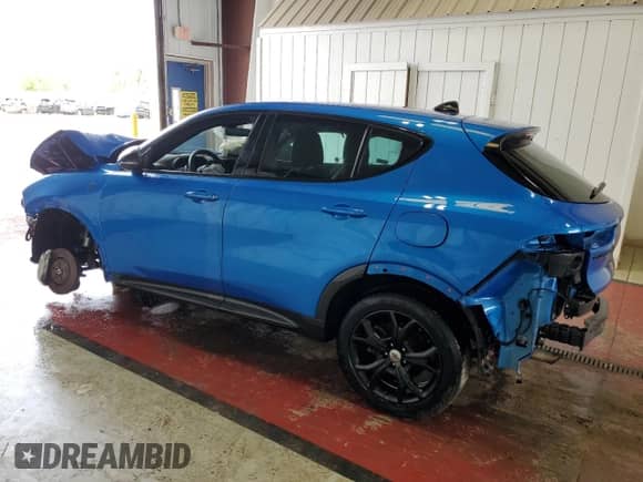 2024 Dodge Hornet R/T z VIN ZACPDFCW1R3A19984, wystawiony jako Copart lot #58474565 z przebiegiem 19 863 mil mil oraz Czysty tytuł • Clean title. Historia ofert i sprzedaży dostępna na DreamBid. Obrazek 2.