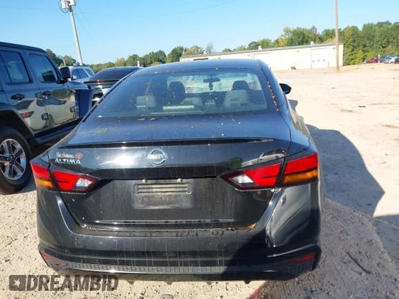 ✅ 2021 Nissan Altima S • VIN: 1N4BL4BV0MN369813 • Lot: 43192333. Listed on IAAI with 93,429 mi. Free auction sales archive from the USA and detailed vehicle history report at DreamBid. Image 16.