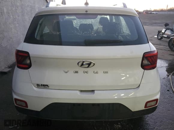 ✅ 2023 Hyundai Venue SEL • VIN: KMHRC8A34PU233433 • Lot: 79624294. Listed on Copart with 41,043 mi. Free auction sales archive from the USA and detailed vehicle history report at DreamBid. Image 6.