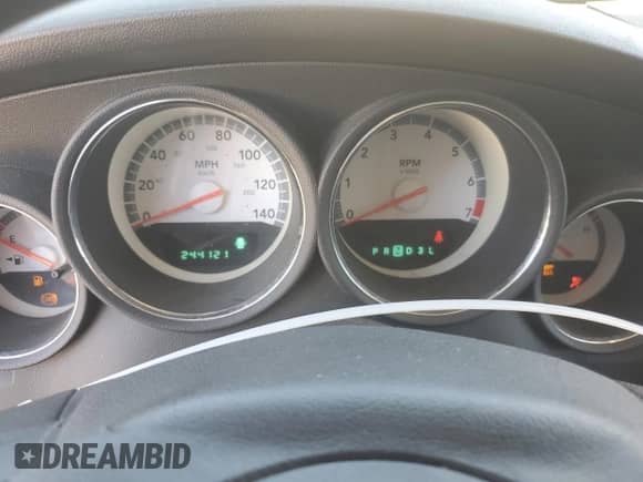 2008 Dodge Charger с VIN 2B3KA43G48H305502, выставлен на аукционе Copart как лот 72280514 с пробегом 244 121 миль миль и Чистый • Clean title. История ставок и продаж доступна на DreamBid. Изображение 9.