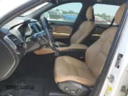 ✅ 2017 Volvo XC90 Momentum • VIN: YV4A22PK5H1186896 • Lot: 65469155. Wystawiony na Copart z przebiegiem 208 634 mil. Bezpłatny archiwum sprzedaży aukcyjnych z USA i szczegółowy raport historii pojazdu na DreamBid. Zdjęcie 7.