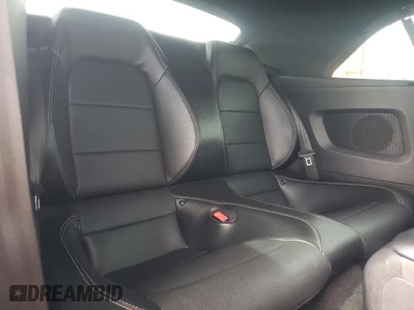 ✅ 2020 Ford Mustang EcoBoost • VIN: 1FATP8UH1L5146976 • Lot: 80506185. Listed on Copart with 67,960 mi. Free auction sales archive from the USA and detailed vehicle history report at DreamBid. Image 10.