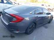 ✅ 2018 Honda Civic LX • VIN: 19XFC2F59JE202036 • Lot: 43611278. Wystawiony na IAAI z przebiegiem 134 070 mil. Bezpłatny archiwum sprzedaży aukcyjnych z USA i szczegółowy raport historii pojazdu na DreamBid. Zdjęcie 4.