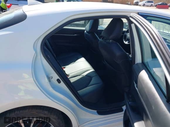 2020 Toyota Camry SE with VIN 4T1G11BK2LU008707, listed as a IAAI auction lot 41755412 with 56,959 mi miles and . Bid and sale history available at DreamBid. Image 8.