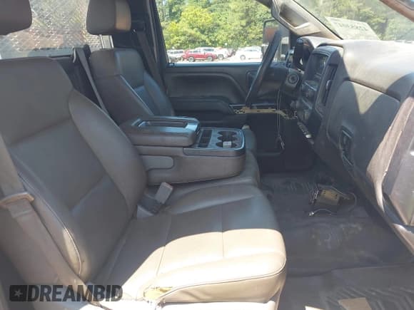 ✅ 2015 Chevrolet Silverado 2500HD Work Truck • VIN: 1GB0CUEG7FZ539406 • Лот: 42853047. Опубликован ранее на IAAI с пробегом 221 390 миль. Бесплатный доступ к архиву аукционных продаж из США и подробный отчёт об истории автомобиля на DreamBid. Изображение 5.