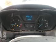 ✅ 2017 Ford Transit • VIN: 1FTYR1YM0HKA87159 • Lot: 60666785. Wystawiony na Copart z przebiegiem 226 284 mil. Bezpłatny archiwum sprzedaży aukcyjnych z USA i szczegółowy raport historii pojazdu na DreamBid. Zdjęcie 9.