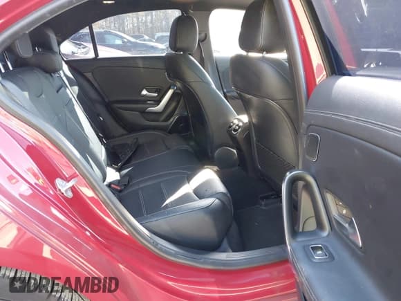 ✅ 2020 Mercedes-Benz A 35 AMG • VIN: W1K3G5BBXLJ239645 • Лот: 43366841. Опубликован ранее на IAAI с пробегом 50 024 миль. Бесплатный доступ к архиву аукционных продаж из США и подробный отчёт об истории автомобиля на DreamBid. Изображение 8.