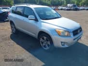 ✅ 2011 Toyota RAV4 Sport • VIN: JTMRK4DVXB5101129 • Lot: 42604898. Listed on IAAI with 177,518 mi. Free auction sales archive from the USA and detailed vehicle history report at DreamBid. Image 1.
