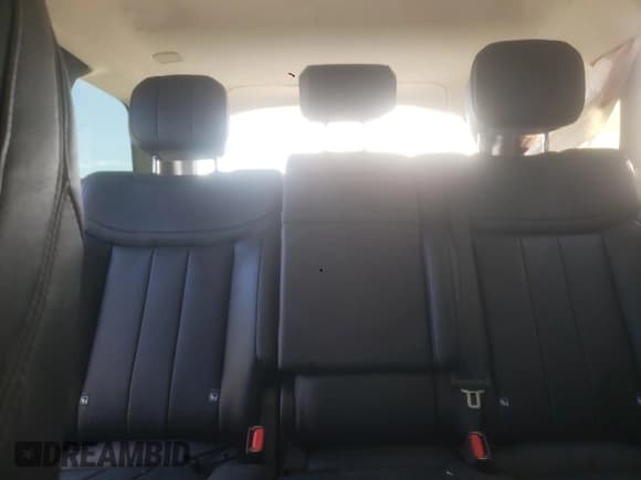 ✅ 2023 Land Rover Range Rover SE • VIN: SALKPBE79PA055386 • Lot: 90321335. Wystawiony na Copart z przebiegiem 42 292 mil. Bezpłatny archiwum sprzedaży aukcyjnych z USA i szczegółowy raport historii pojazdu na DreamBid. Zdjęcie 10.