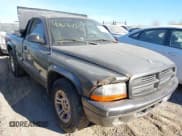 ✅ 2002 Dodge Dakota • VIN: 1B7FL16XX2S612502 • Lot: 43626215. Wystawiony na IAAI z przebiegiem 159 263 mil. Bezpłatny archiwum sprzedaży aukcyjnych z USA i szczegółowy raport historii pojazdu na DreamBid. Zdjęcie 6.