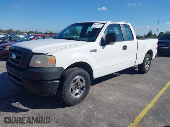 ✅ 2008 Ford F-150 XL • VIN: 1FTPX12598KE72383 • Lot: 43770258. Wystawiony na IAAI z przebiegiem 159 140 mil. Bezpłatny archiwum sprzedaży aukcyjnych z USA i szczegółowy raport historii pojazdu na DreamBid. Zdjęcie 2.