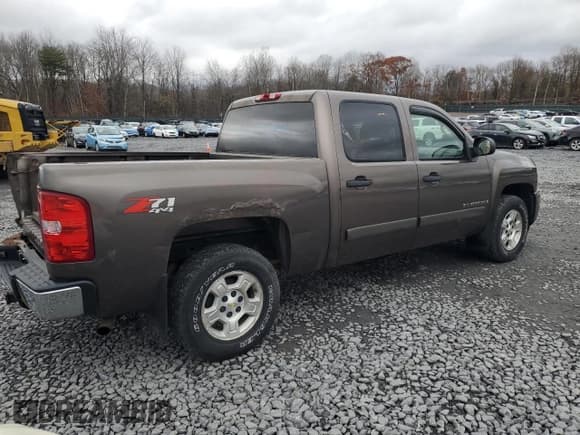 ✅ 2007 Chevrolet Silverado 1500 1LT • VIN: 2GCEK13MX71617618 • Lot: 91478155. Listed on Copart with 111,928 mi. Free auction sales archive from the USA and detailed vehicle history report at DreamBid. Image 3.