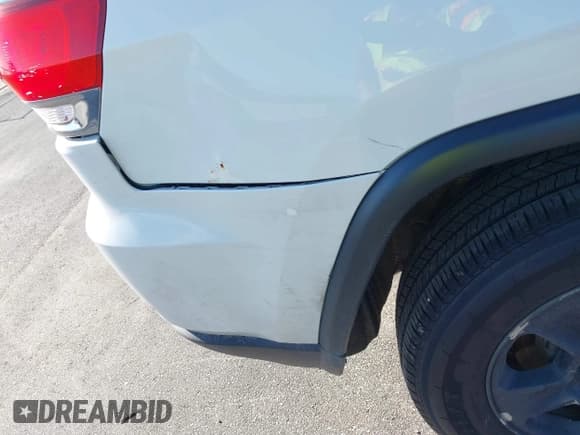 ✅ 2015 Jeep Grand Cherokee Laredo • VIN: 1C4RJFAGXFC159215 • Лот: 43474470. Опубликован ранее на IAAI с пробегом 118 568 миль. Бесплатный доступ к архиву аукционных продаж из США и подробный отчёт об истории автомобиля на DreamBid. Изображение 17.