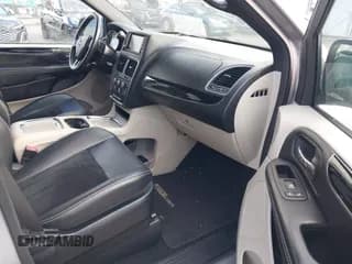 ✅ 2017 Dodge Grand Caravan SXT • VIN: 2C4RDGCG9HR780806 • Лот: 43685804. Опубликован ранее на IAAI с пробегом 188 095 миль. Бесплатный доступ к архиву аукционных продаж из США и подробный отчёт об истории автомобиля на DreamBid. Изображение 5.