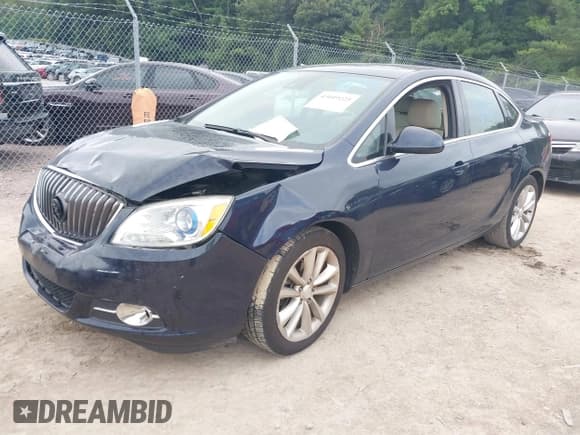 ✅ 2015 Buick Verano Convenience Group • VIN: 1G4PR5SK7F4137448 • Lot: 43049225. Wystawiony na IAAI z przebiegiem 124 558 mil. Bezpłatny archiwum sprzedaży aukcyjnych z USA i szczegółowy raport historii pojazdu na DreamBid. Zdjęcie 2.