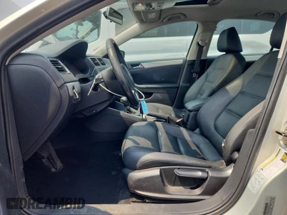 ✅ 2011 Volkswagen Jetta SEL • VIN: 3VWLZ7AJ1BM394320 • Lot: 67528015. Listed on Copart with 225,314 mi. Free auction sales archive from the USA and detailed vehicle history report at DreamBid. Image 7.