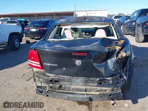 ✅ 2008 Dodge Avenger SE • VIN: 1B3LC46K98N153870 • Лот: 41258192. Опубликован ранее на IAAI с пробегом 121 839 миль. Бесплатный доступ к архиву аукционных продаж из США и подробный отчёт об истории автомобиля на DreamBid. Изображение 16.