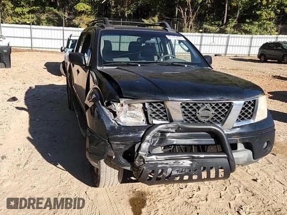 ✅ 2005 Nissan Frontier LE • VIN: 1N6AD07U85C441363 • Lot: 87475435. Wystawiony na Copart z przebiegiem 300 819 mil. Bezpłatny archiwum sprzedaży aukcyjnych z USA i szczegółowy raport historii pojazdu na DreamBid. Zdjęcie 13.