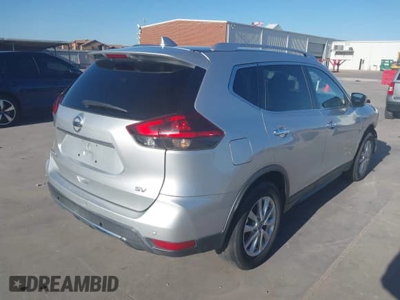 ✅ 2019 Nissan Rogue SV • VIN: KNMAT2MT6KP503389 • Лот: 43568088. Опубликован ранее на IAAI с пробегом 123 209 миль. Бесплатный доступ к архиву аукционных продаж из США и подробный отчёт об истории автомобиля на DreamBid. Изображение 4.