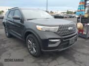 ✅ 2021 Ford Explorer XLT • VIN: 1FMSK7DH3MGA31425 • Lot: 43692608. Wystawiony na IAAI z przebiegiem 79 798 mil. Bezpłatny archiwum sprzedaży aukcyjnych z USA i szczegółowy raport historii pojazdu na DreamBid. Zdjęcie 1.