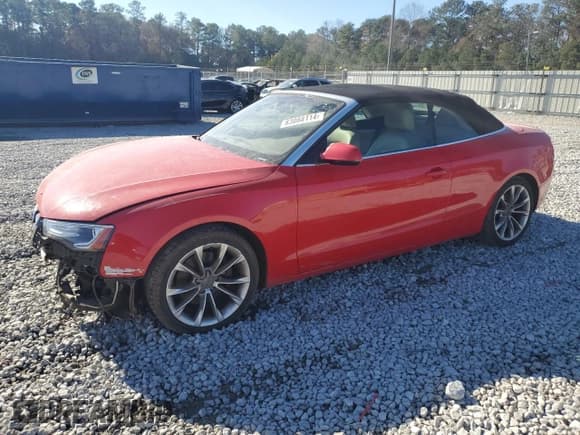 ✅ 2013 Audi A5 Premium • VIN: WAUAFAFH7DN015722 • Lot: 83088114. Wystawiony na Copart z przebiegiem 121 646 mil. Bezpłatny archiwum sprzedaży aukcyjnych z USA i szczegółowy raport historii pojazdu na DreamBid. Zdjęcie 1.