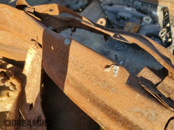 ✅ 2002 Chevrolet Silverado 1500 LS • VIN: 2GCEC19V821283255 • Лот: 73806364. Опубликован ранее на Copart с пробегом Не указан. Бесплатный доступ к архиву аукционных продаж из США и подробный отчёт об истории автомобиля на DreamBid. Изображение 12.