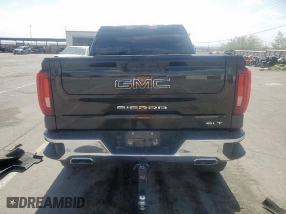 ✅ 2022 GMC Sierra 1500 SLT • VIN: 3GTU9DEL4NG116435 • Лот: 61787225. Опубликован ранее на Copart с пробегом 71 051 миль. Бесплатный доступ к архиву аукционных продаж из США и подробный отчёт об истории автомобиля на DreamBid. Изображение 6.