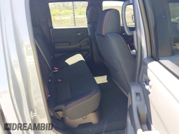✅ 2024 Nissan Frontier SV • VIN: 1N6ED1EK8RN668698 • Lot: 42096224. Listed on IAAI with 5,295 mi. Free auction sales archive from the USA and detailed vehicle history report at DreamBid. Image 8.