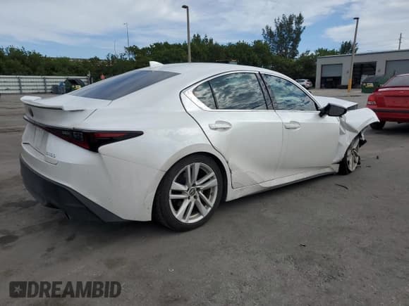 ✅ 2022 Lexus IS 300 • VIN: JTHAA1D22N5118644 • Lot: 91297665. Wystawiony na Copart z przebiegiem 32 270 mil. Bezpłatny archiwum sprzedaży aukcyjnych z USA i szczegółowy raport historii pojazdu na DreamBid. Zdjęcie 3.