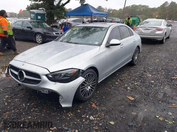 ✅ 2022 Mercedes-Benz C 300 • VIN: W1KAF4HBXNR048338 • Lot: 43440621. Wystawiony na IAAI z przebiegiem 109 065 mil. Bezpłatny archiwum sprzedaży aukcyjnych z USA i szczegółowy raport historii pojazdu na DreamBid. Zdjęcie 18.