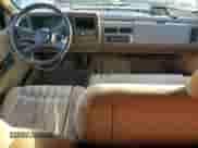 1993 Chevrolet Silverado 1500 z VIN 2GCEK19K4P1238832, wystawiony jako Copart lot #91295635 z przebiegiem 221 488 mil mil oraz Czysty tytuł • Clean title. Historia ofert i sprzedaży dostępna na DreamBid. Obrazek 8.