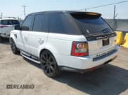 ✅ 2011 Land Rover Range Rover Sport HSE • VIN: SALSF2D49BA282662 • Lot: 42633272. Listed on IAAI with 157,581 mi. Free auction sales archive from the USA and detailed vehicle history report at DreamBid. Image 3.